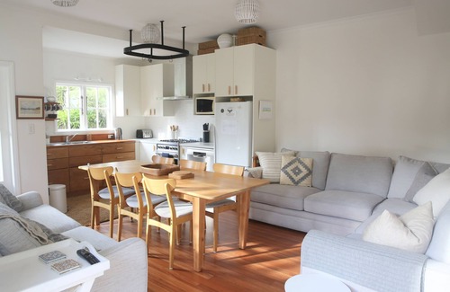 Paihia House | Bush clad oasis in the heart of Paihia