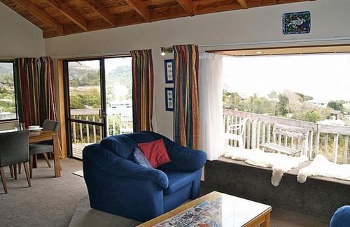 Tata Beach House | Bush Henge - Tata Beach Holiday Home