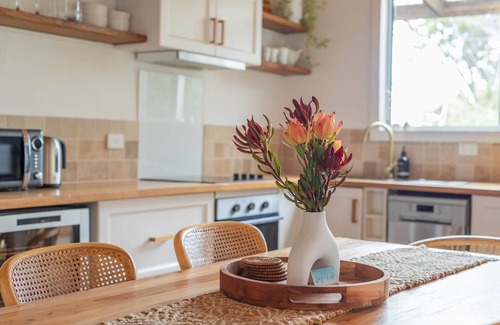 Binalong Bay House | Bush Hideaway