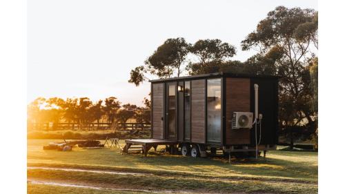 Alberton West House | Bush Retreat 1 by Tiny Away