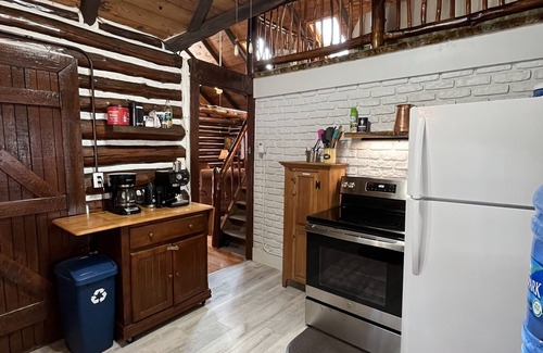 East Stroudsburg Cabin | Bushkill Waterfront Log Cabin