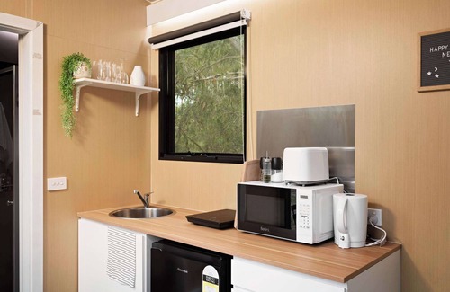Cashmore House | Bushland Haven by Tiny Away