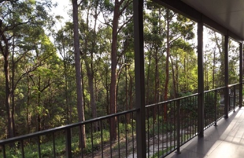 Boyland Villa | Bushland serenity couples escape