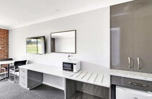 Marrangaroo Hotel | Bushman's Motor Inn