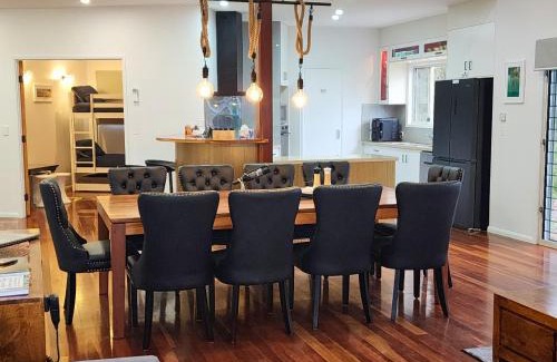Kingfisher Bay House | Bushys Hilltop (Kingfisher Bay, Kgari)