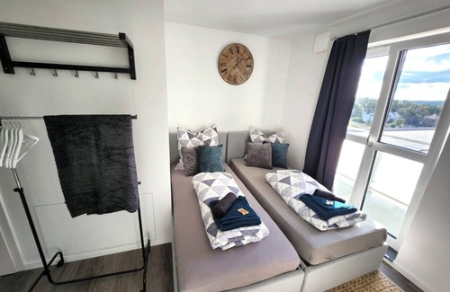 Neusaess Apartment | Business apartment with WIFI, elevator & free parking