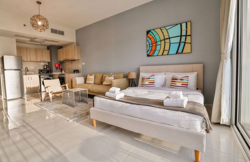 Business Bay Apartment | Business Bay Classic Studio by Belvilla