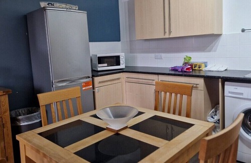 Coventry Apartment | Business & Leisure 2 Bed Apartment Nflix/Parking
