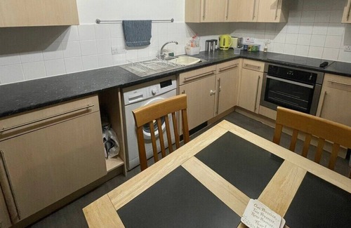 Coventry Apartment | Business & Leisure 2 Bed Apartment Nflix/Parking