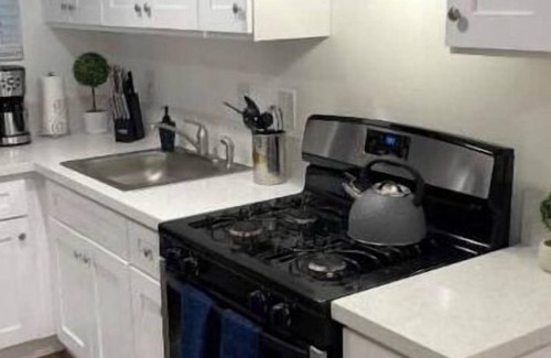 Riverside House | Business or family getaway