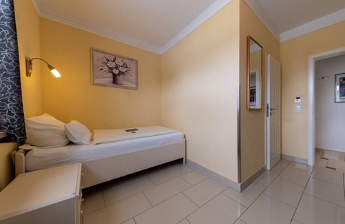Raunheim House | Business Pension Gasper