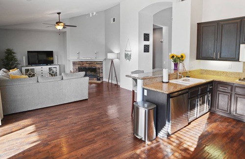 Canyon Country House | Business Rental in Beautiful and Safe Stone Crest Neighborhood
