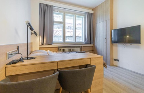 Andel Apartment | Business Studio Andel, 10 min to Centre, NETFLIX, Paid Parking