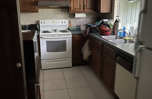 Southside Apartment | Business suite on lake +hi speed wi-fi + garage - all private