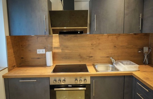 Berenbostel Apartment | Business & Trade Fair Apartment Fitters - 3 rooms - Kitchen - Terrace - NO1