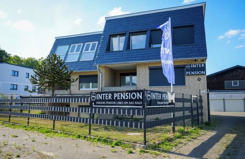 Berenbostel Apartment | Business & Trade Fair Apartment Fitters - 3 rooms - Kitchen - Terrace - NO1