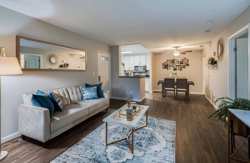 Rocklin Apartment | Business Travel Friendly Apartment Home/King Bed