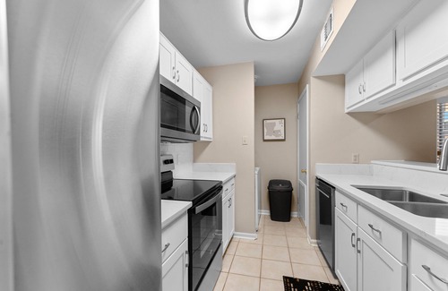 Highlands - Perkins Condo | Business Traveler Condo-Near LSU, Hospitals, State Capitol