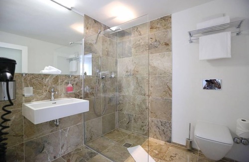 Emmen Hotel | Businesshotel LUX