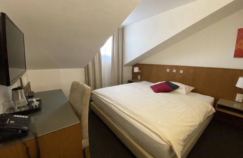 Emmen Hotel | Businesshotel LUX
