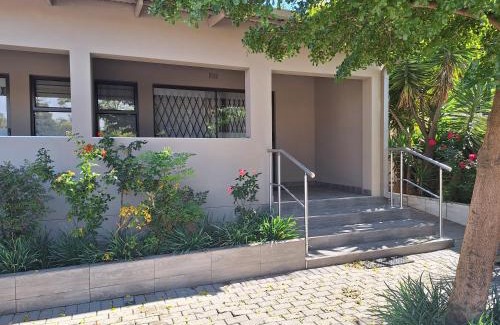 Edenvale Apartment | Bustani 2 - Self-Catering Studio Minimum 2 Nights