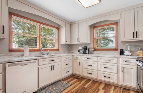 Arley House | Butler Branch Point: 4 BR, 2.5 BA in Arley, Sleeps 12
