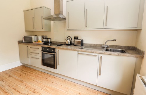 Wrexham Cottage | BUTLER'S FLAT, character holiday cottage in Cefn Park Estate