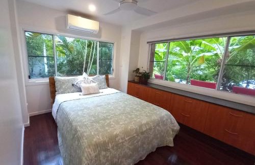 Picnic Bay Apartment | Butler St Magnetic