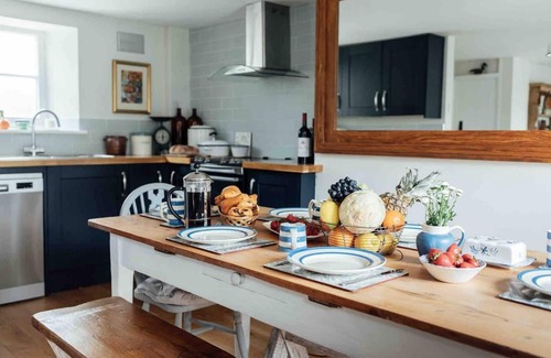 Quenington House | Buttercup Cottage in the heart of the Cotswolds