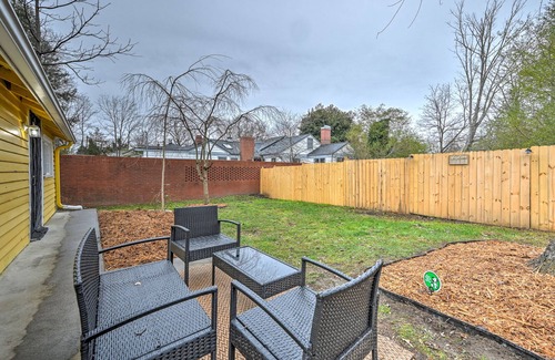 Hendersonville Cottage | Buttercup Cottage close to downtown Hendersonville fully fenced all pets welcome