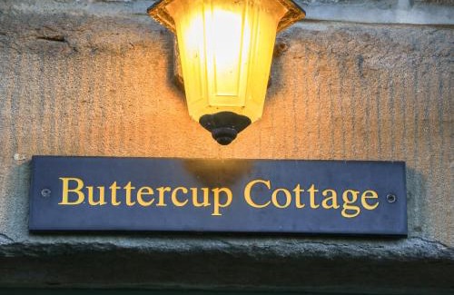 Castleton House | Buttercup Cottage