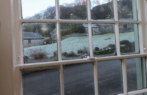 Castleton Cottage | Buttercup Cottage