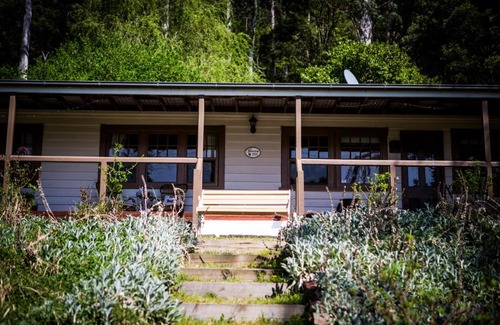 Warburton Bed & Breakfast | Buttercup Hill