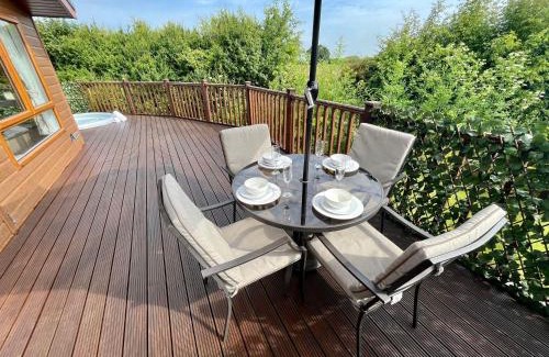 Malton Cabin | Buttercup Lodge With Hot Tub
