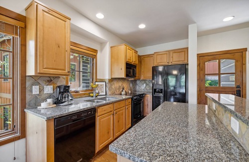 Tamarack Resort House | Buttercup Ridge @ Tamarack Resort | Quaint Ski In/Out | Pet OK | Hot Tub