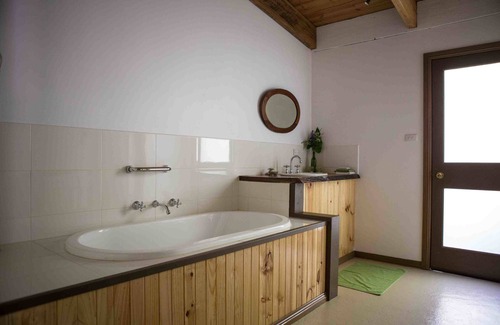 Warburton Bed & Breakfast | Buttercuphill B&B