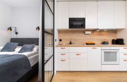 Osowa Apartment | Butterfly Apartment by Renters