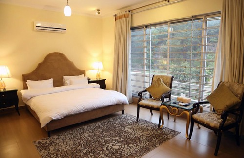 Bahria Town House | Butterfly Guest House Phase 7 Bahria Town