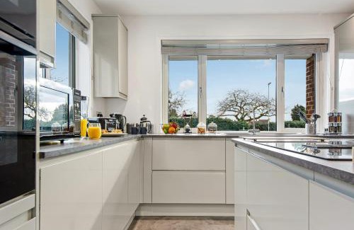 Kettering Apartment | Butterfly House - Luxury 2 Bedroom Property