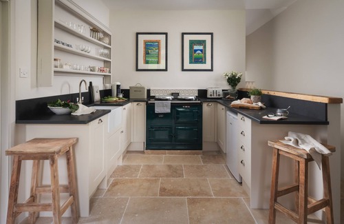 Sticklepath Cottage | BUTTERWELL COTTAGE AT COLLIHOLE, with open fire in Chagford