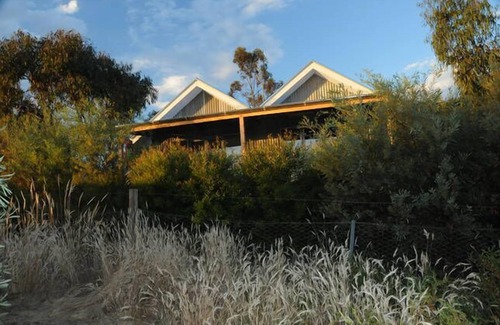 Castlemaine Cottage | butterworth accommodation Castlemaine