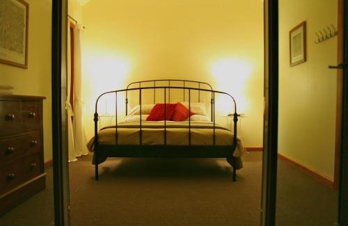 Castlemaine House | Butterworth Cottage