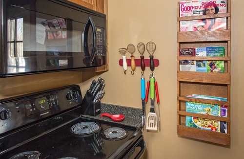 Laurelville Cabin | Button Buck sleeps 4, or rent all 4 for 20. Horseback riding across the Rd!