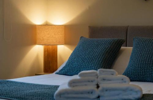 Bellerby House | Button Cottage