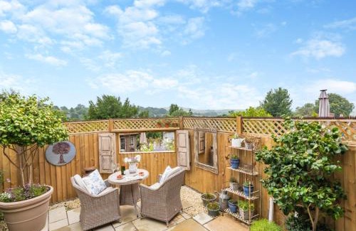 Shaftesbury House | Button Cottage - Gold Hill