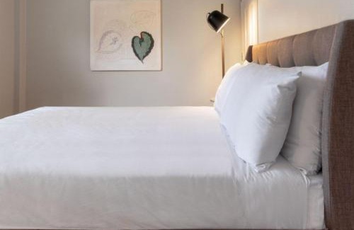 Egremont Hotel | Buttonball Inn