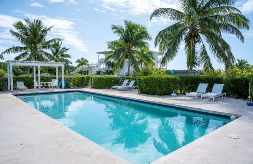 James Cistern Apartment | Buttonwood Reserve by Eleuthera Vacation Rentals
