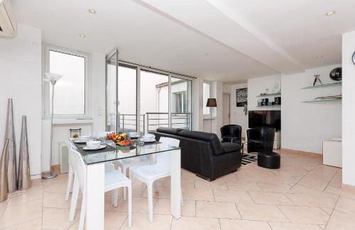 Cannes City Centre Apartment | Buttura 2