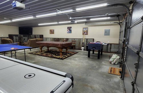 Ste Genevieve House | Buy 2 weekend nights and get one free except Holidays..