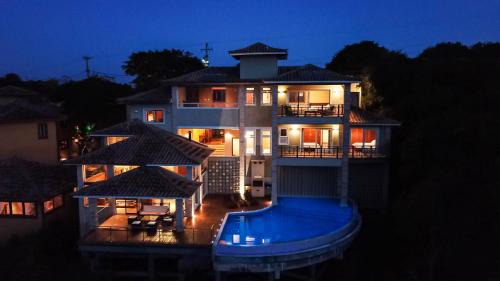 Joao Fernandes House | Buzios, casa inteira de frente para o mar em Joao Fernandes, fabulosa, a melhor vista, Mansão Bella Vista